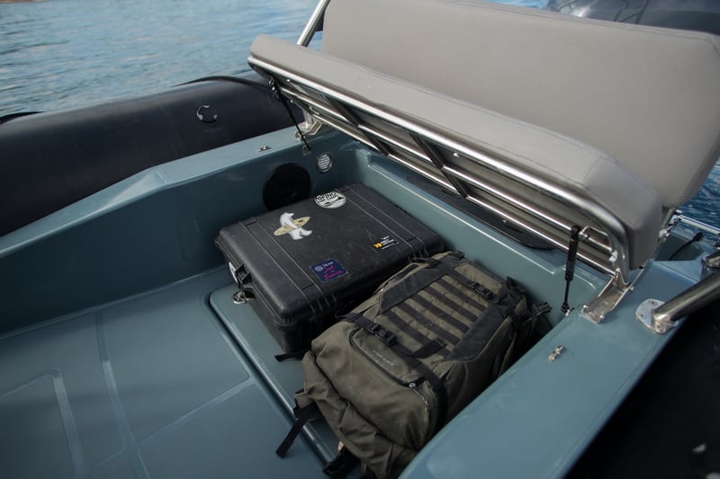 Bombard-Explorer700-black-sainttropez (9)