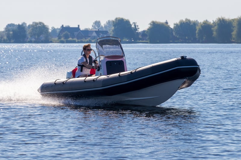 bombard-sunrider-550-rib-honda-60pk-rubberboot-aalsmeer (12)