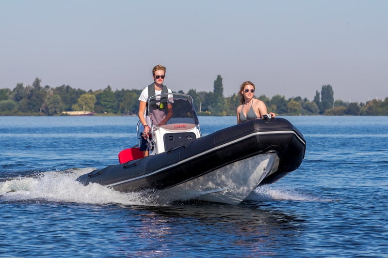 bombard-sunrider-550-rib-honda-60pk-rubberboot-aalsmeer (35)