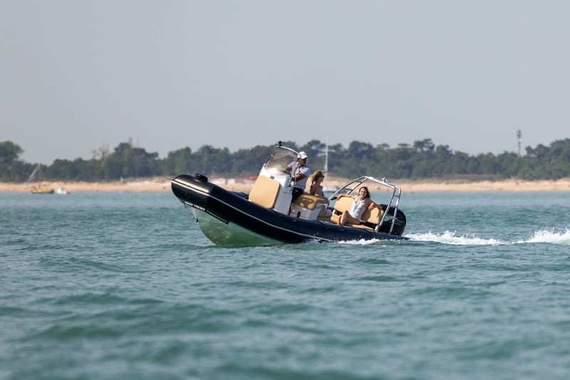 Bombard_Sunrider_700_oléron (35)