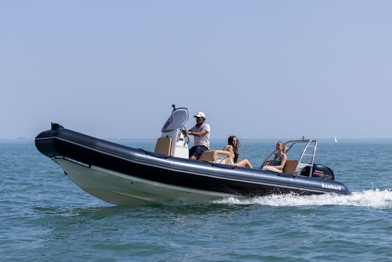Bombard_Sunrider_700_oléron (43)