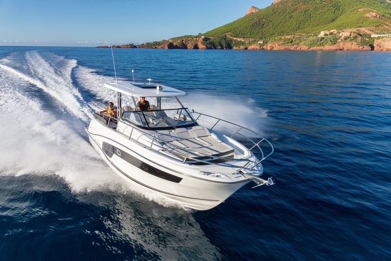 Cap Camarat 10.5 WA Serie 2 with dual engines for high performance