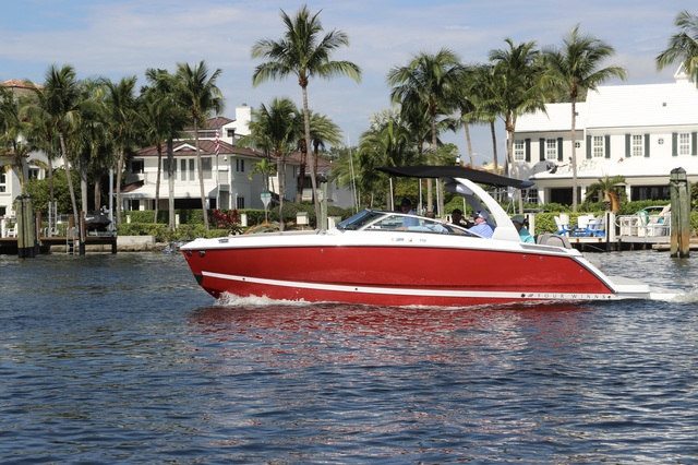 H6 Fort Lauderdale Running Port Side