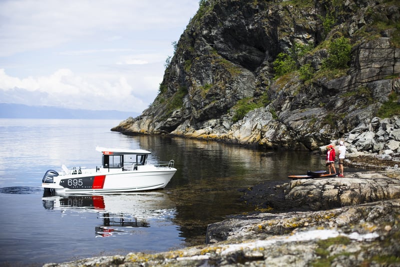Merry Fisher 695 Sport veneilijöille ja kalastajille.