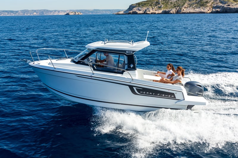 Valoisat sisätilat Merry Fisher 605 Serie 2
