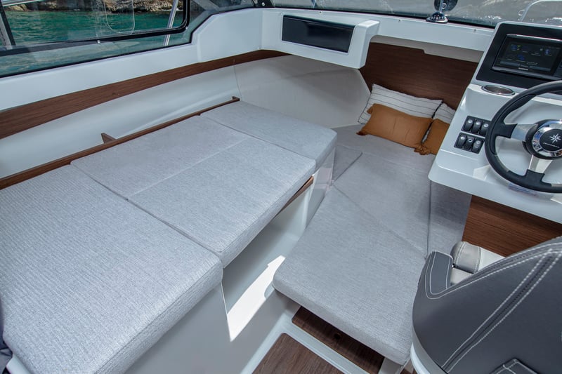 Jeanneau Merry Fisher 605 boat