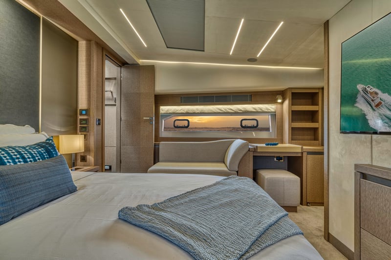 2021-Prestige-690-7R408771_Master-Stateroom-Side.tif-Richard_Steinberger-288